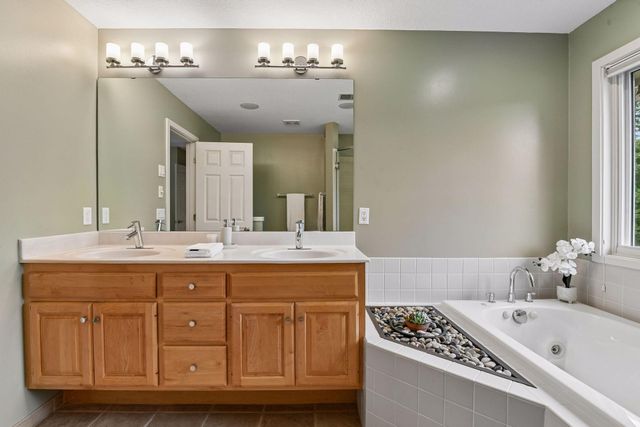 14478 Boulder Pointe Road, Eden Prairie, MN 55347