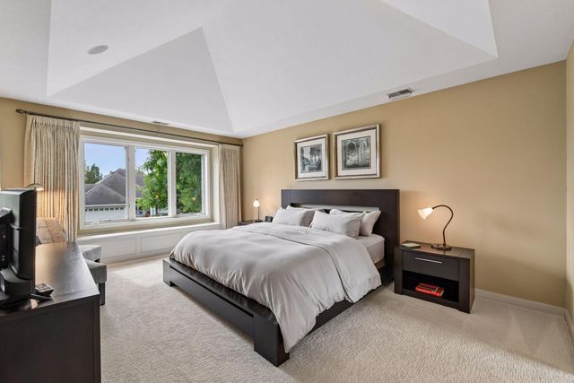 14478 Boulder Pointe Road, Eden Prairie, MN 55347