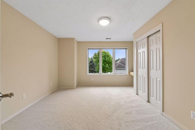 14478 Boulder Pointe Road, Eden Prairie, MN 55347