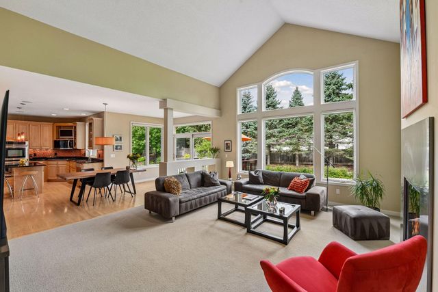14478 Boulder Pointe Road, Eden Prairie, MN 55347