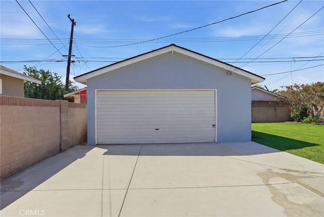 11512 213th, Lakewood, CA 90715