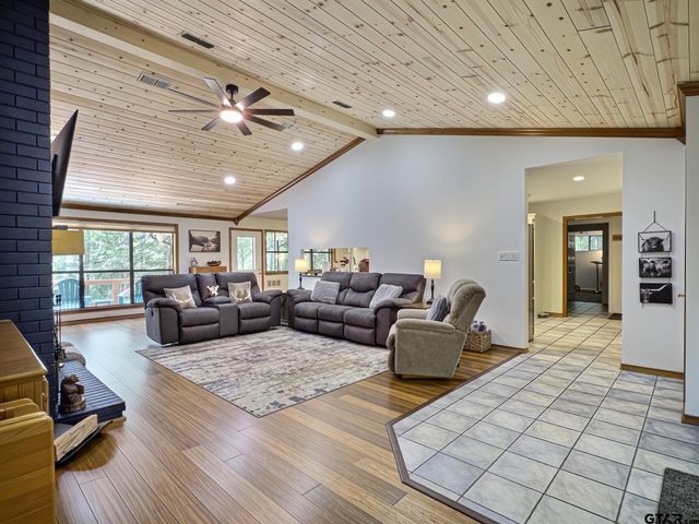 179 Brazos Bnd, Holly Lake Ranch, TX 75765