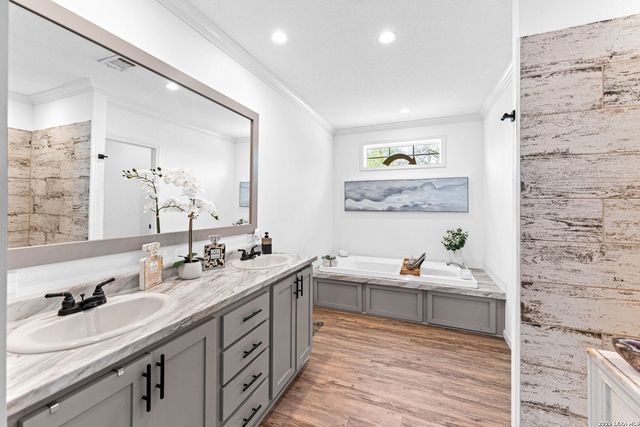 1200 Spur Ridge, San Antonio, TX 78264