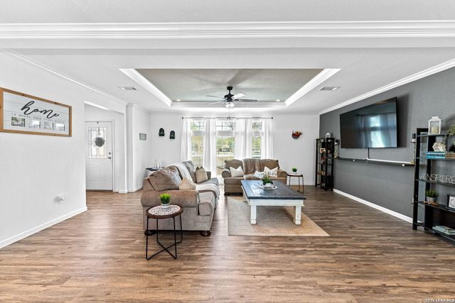 1200 Spur Ridge, San Antonio, TX 78264