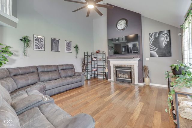 3256 Amber Way, Bargersville, IN 46106