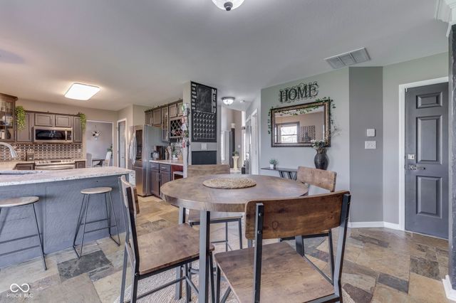 3256 Amber Way, Bargersville, IN 46106