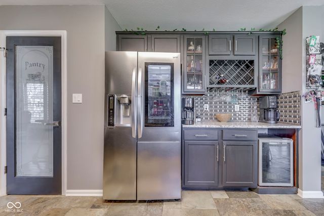 3256 Amber Way, Bargersville, IN 46106