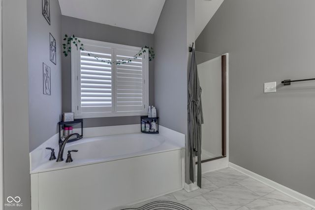 3256 Amber Way, Bargersville, IN 46106