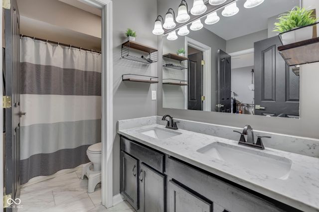 3256 Amber Way, Bargersville, IN 46106