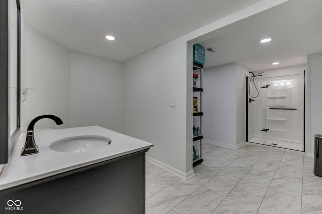 3256 Amber Way, Bargersville, IN 46106