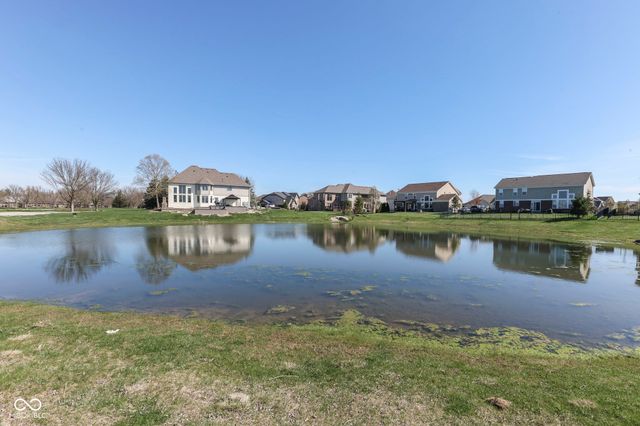 3256 Amber Way, Bargersville, IN 46106