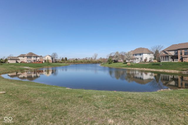 3256 Amber Way, Bargersville, IN 46106