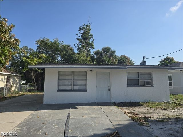 3135 Blount ST, Fort Myers, FL 33916