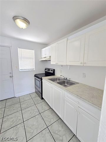 3135 Blount ST, Fort Myers, FL 33916