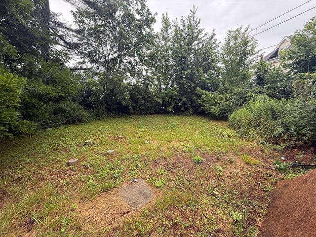 33 Avalon St, Revere, MA 02151