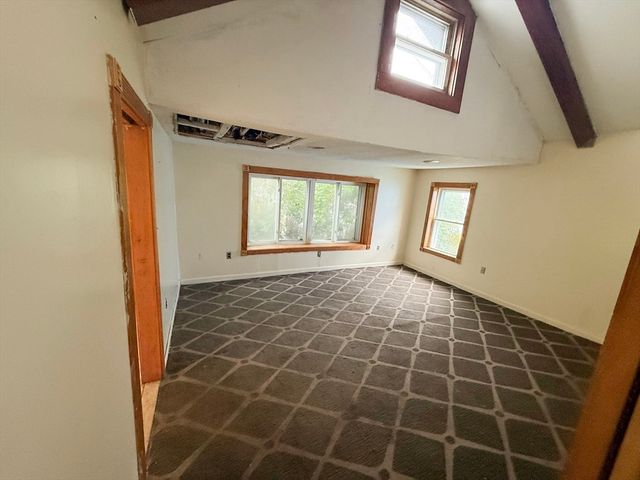33 Avalon St, Revere, MA 02151
