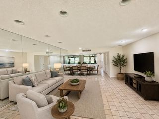 4807 ESEDRA Court, Lake Worth, FL 33467