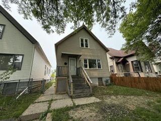1525 S 21st STREET #1525A, Milwaukee, WI 53204
