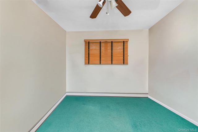 8 Shari Lane, East Northport, NY 11731