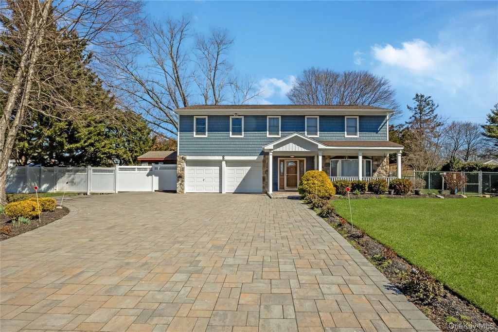 8 Shari Lane, East Northport, NY 11731