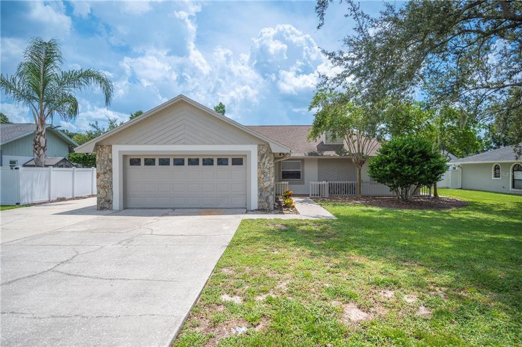 1054 COLONY PARK DRIVE, Lakeland, FL 33813