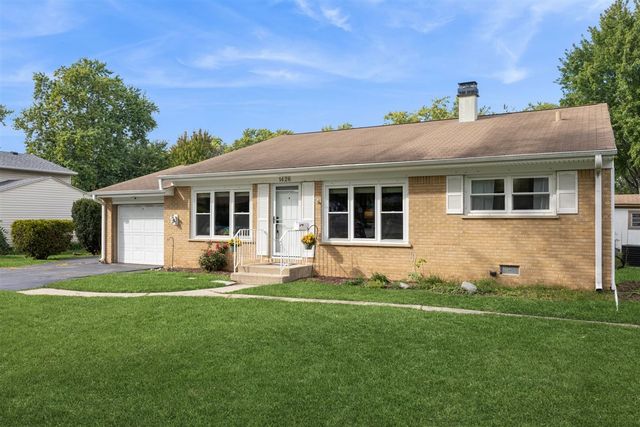 1426 E Anderson Drive, Palatine, IL 60074