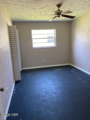 911 New Castle Court, Holly Hill, FL 32117