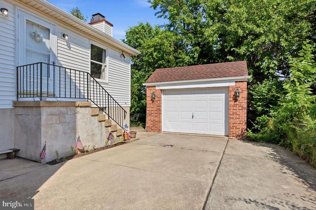 704 S RODNEY ST, Wilmington, DE 19805