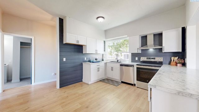 231205 E Lechelt Road, Kennewick, WA 99337