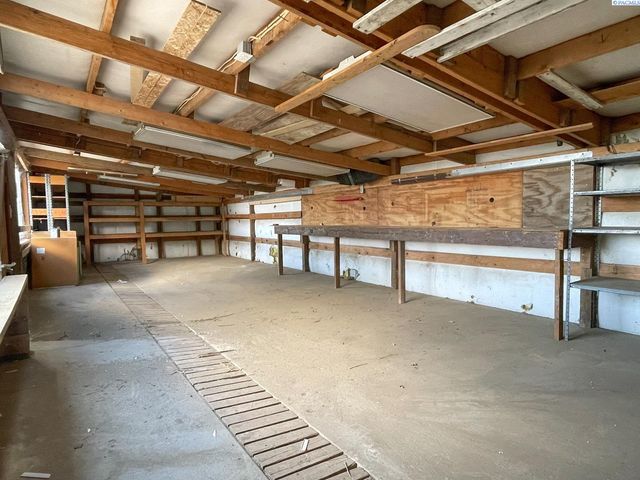 231205 E Lechelt Road, Kennewick, WA 99337
