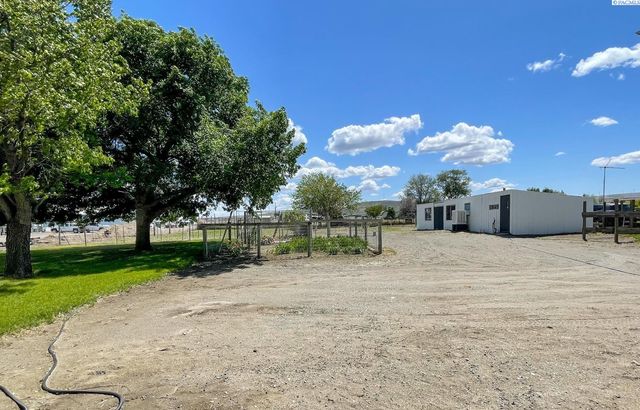 231205 E Lechelt Road, Kennewick, WA 99337