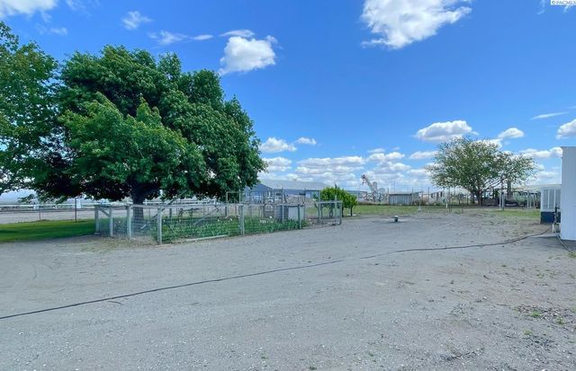 231205 E Lechelt Road, Kennewick, WA 99337