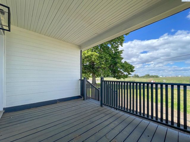 231205 E Lechelt Road, Kennewick, WA 99337