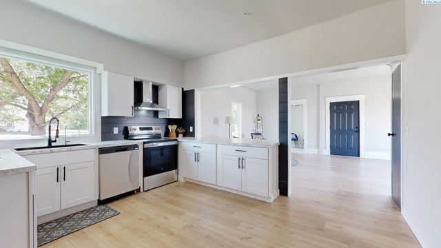 231205 E Lechelt Road, Kennewick, WA 99337