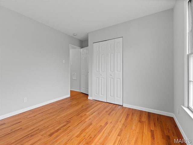 1370 Willowbrook, Florissant, MO 63033