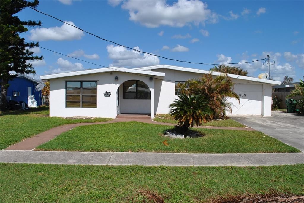 839 CONREID DRIVE NE, Port Charlotte, FL 33952