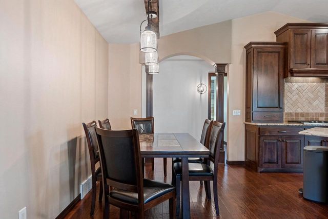 2025 WISTERIA CIRCLE, Suamico, WI 54313
