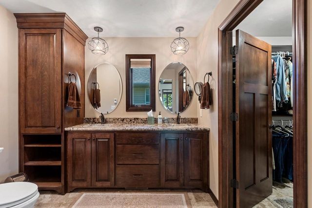 2025 WISTERIA CIRCLE, Suamico, WI 54313