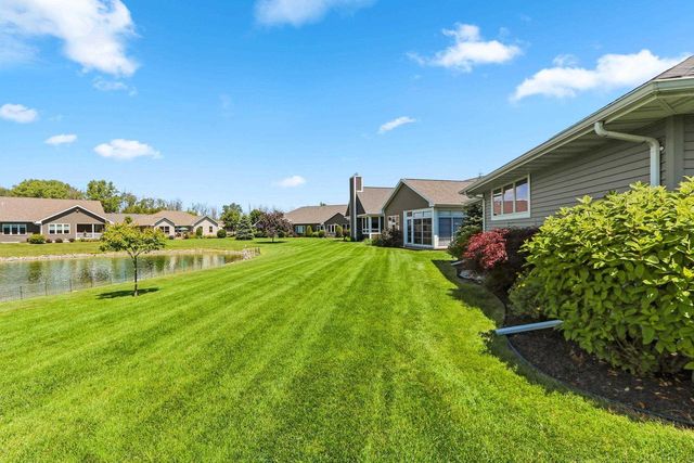 2025 WISTERIA CIRCLE, Suamico, WI 54313