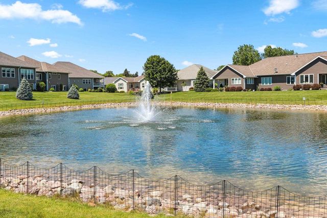 2025 WISTERIA CIRCLE, Suamico, WI 54313
