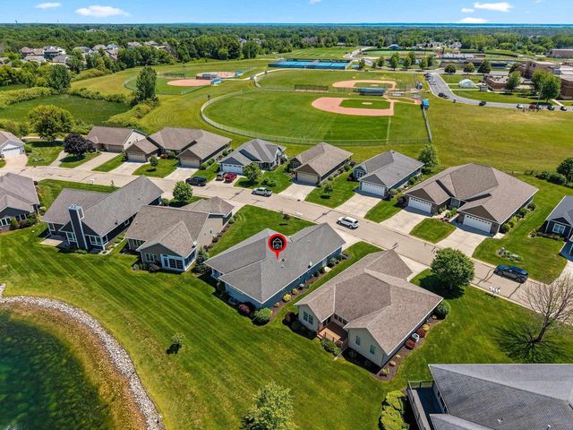 2025 WISTERIA CIRCLE, Suamico, WI 54313