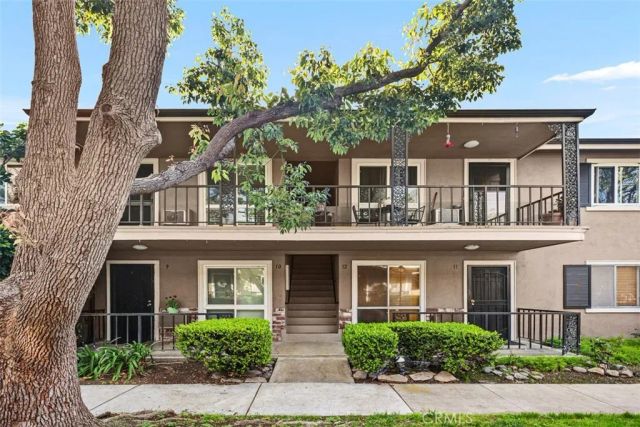 660 S Glassell 10, Orange, CA 92866