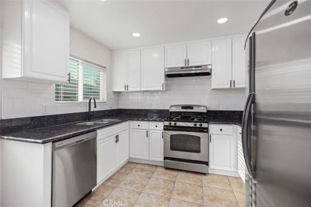 660 S Glassell 10, Orange, CA 92866