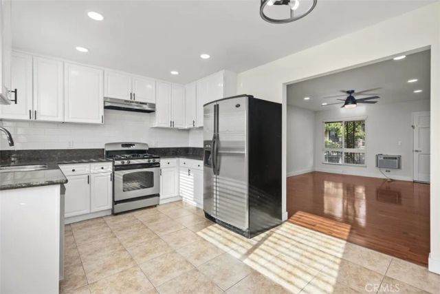 660 S Glassell 10, Orange, CA 92866
