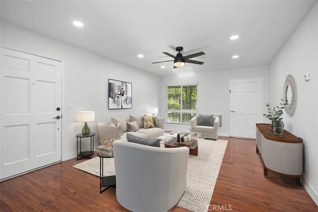 660 S Glassell 10, Orange, CA 92866