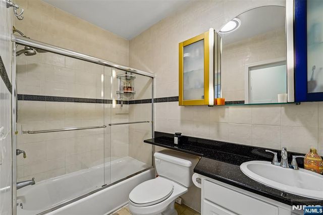 140 The Promenade, Edgewater, NJ 07020