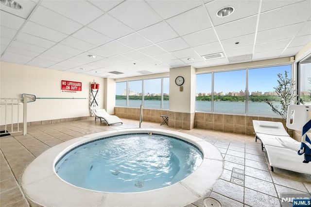 140 The Promenade, Edgewater, NJ 07020