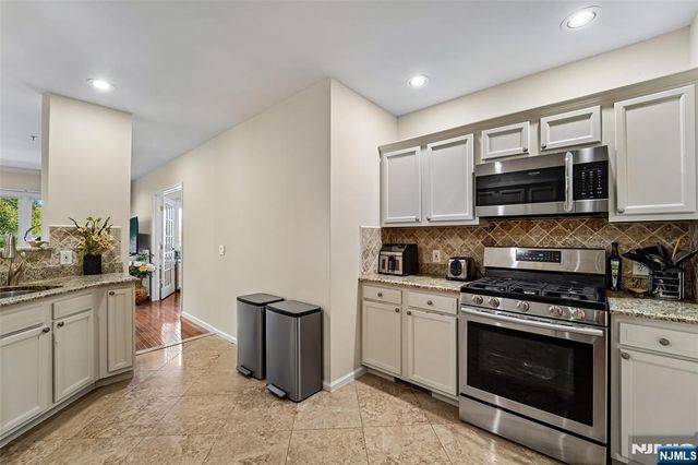 140 The Promenade, Edgewater, NJ 07020