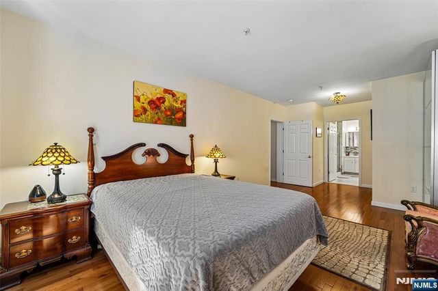 140 The Promenade, Edgewater, NJ 07020