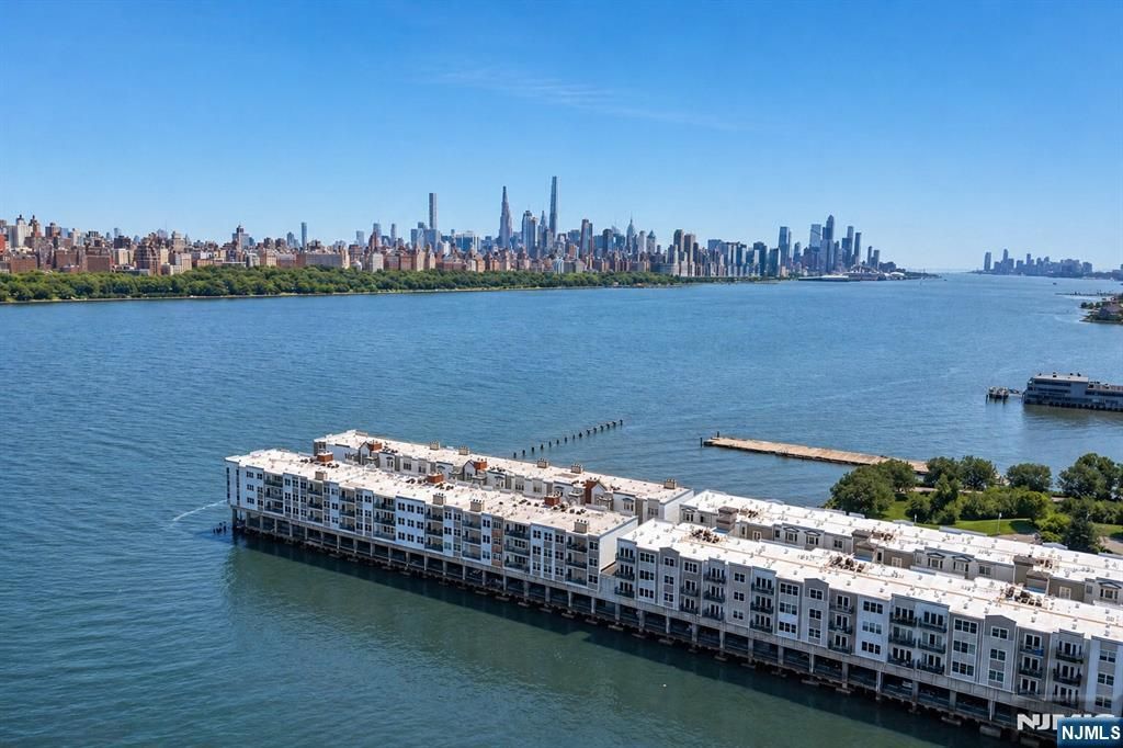 140 The Promenade, Edgewater, NJ 07020
